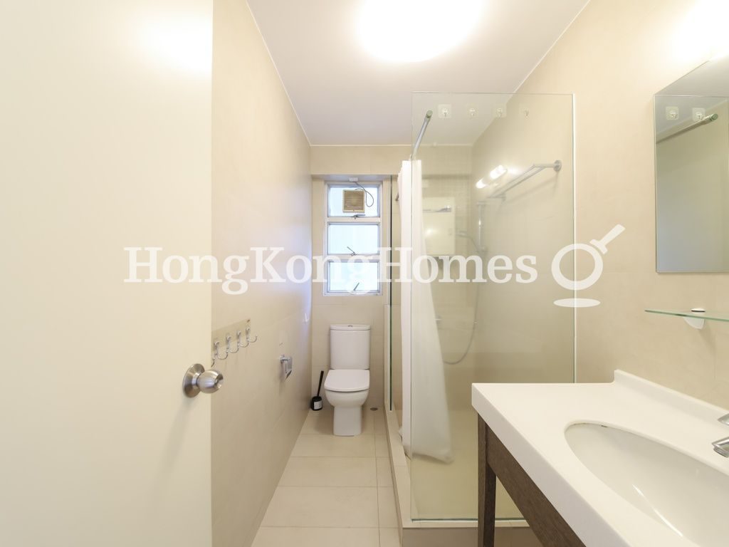 Guest Bathroom — 碧瑤灣 - 第24座，薄扶林
