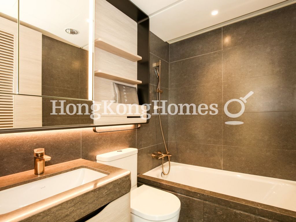 Guest Bathroom — 柏蔚山，北角
