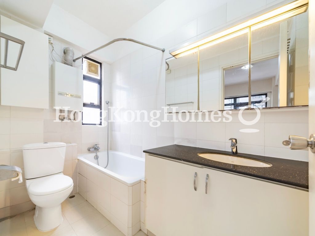 Master Bathroom — 金煌閣，西半山