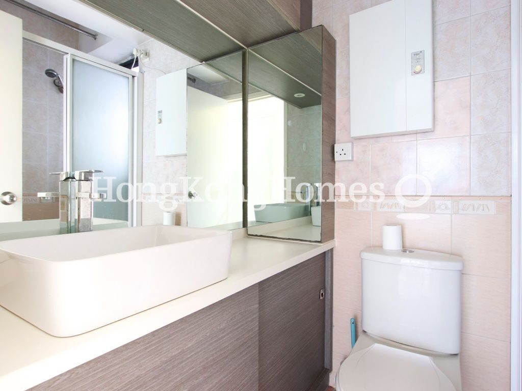 Guest Bathroom — Rich View Terrace, Sheung Wan