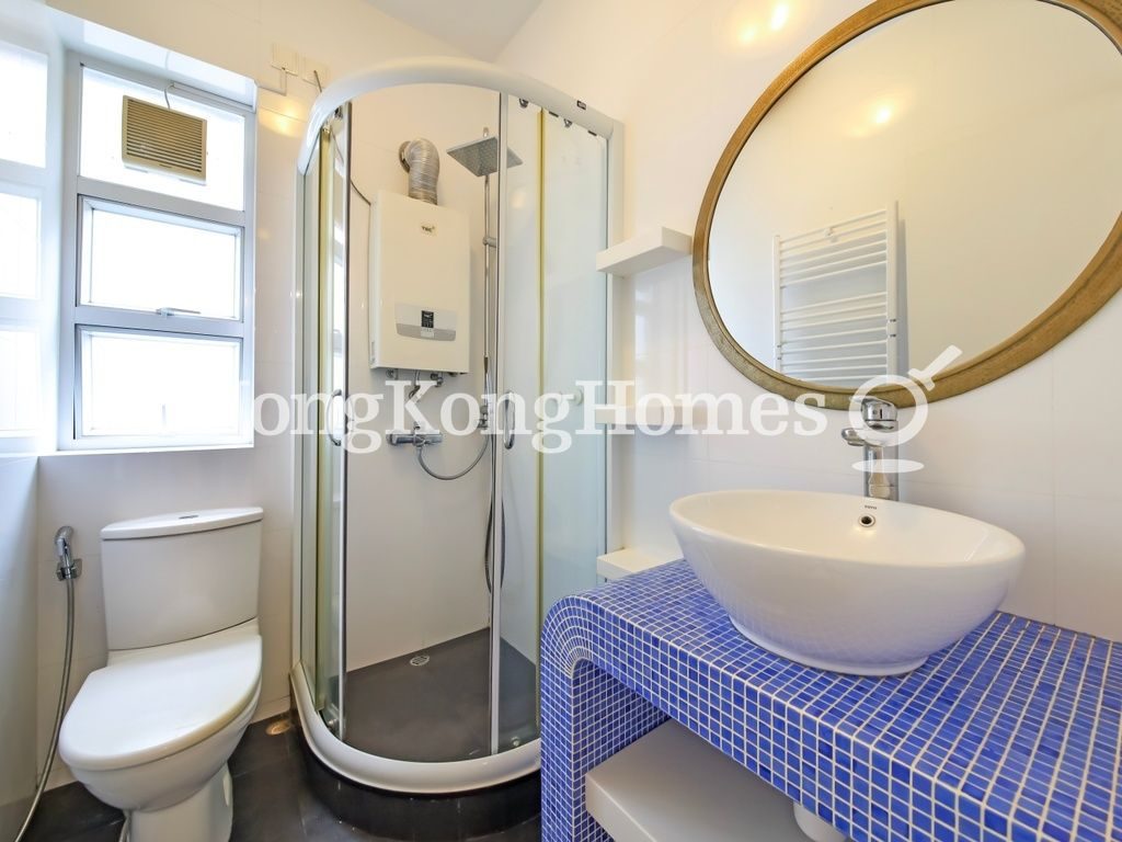 Guest Bathroom — 美麗村 - 東座，東半山