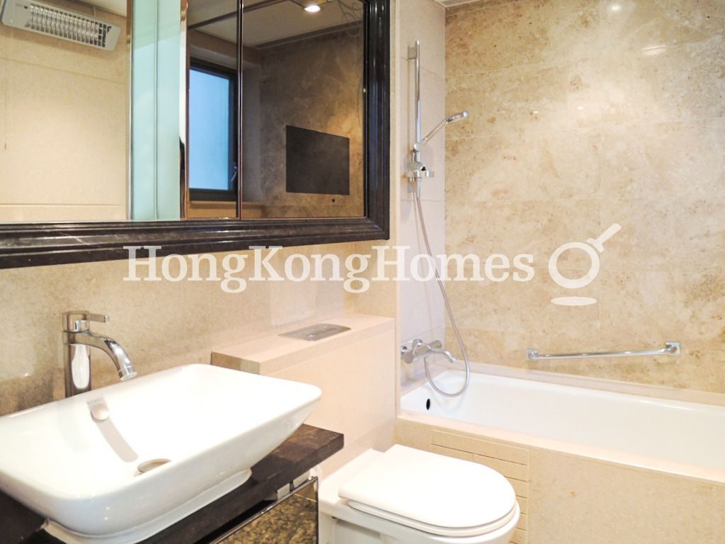 Guest Bathroom — 上林-第2座，大坑