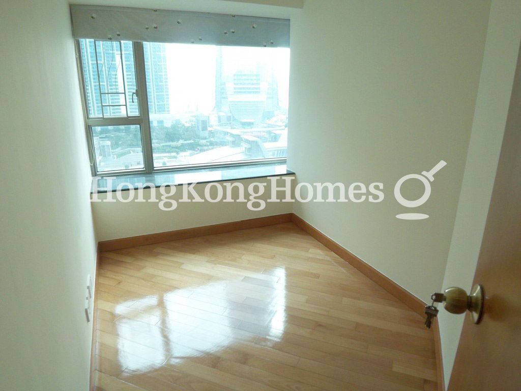 Second Bedroom — 擎天半島 5座，尖沙咀