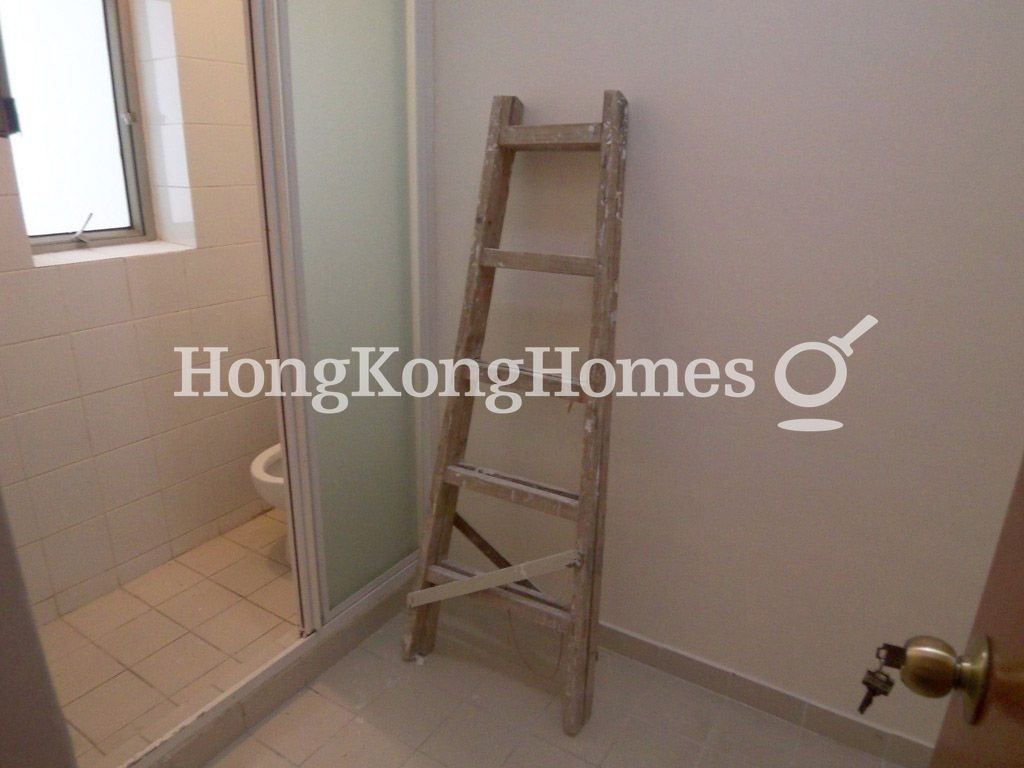 Maid's Room — 擎天半島 5座，尖沙咀
