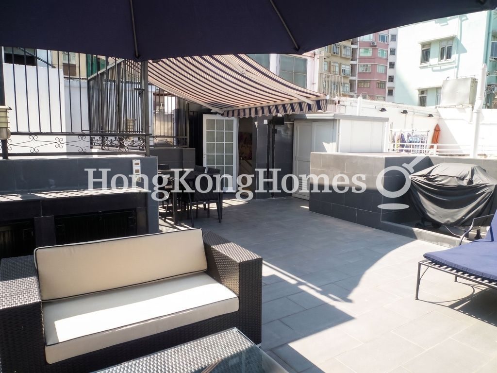 Private Roof Terrace — 大成大廈，西半山