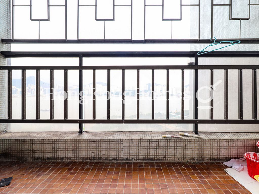 Balcony off Living and Dining Room — 太古城 - 金楓閣，太古城