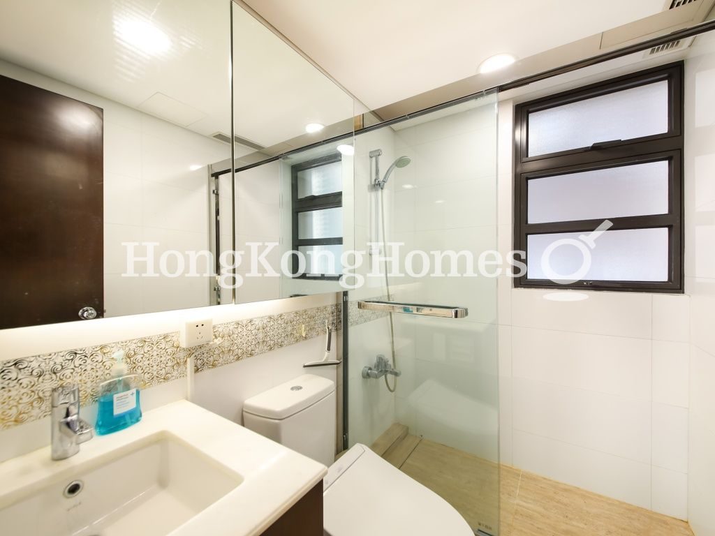 Master Bathroom — The Babington，西半山