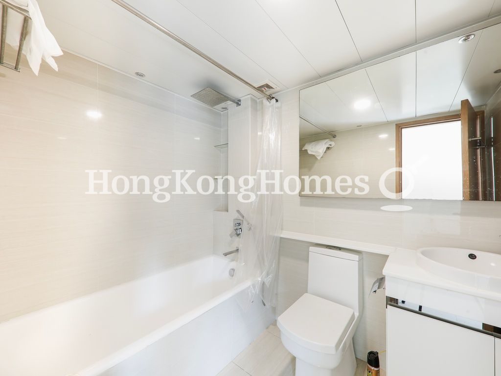 浴室 — 域多利道 60 號，西環堅尼地城