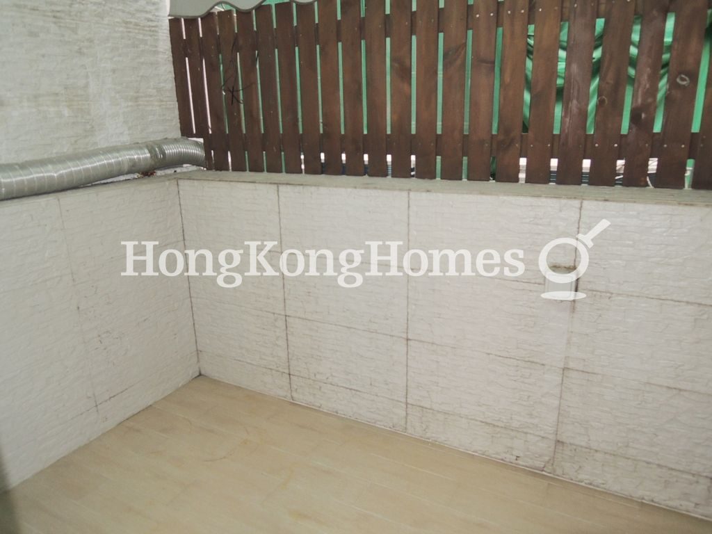 Private Terrace off Open Kitchen — 昇平街 4 號，跑馬地