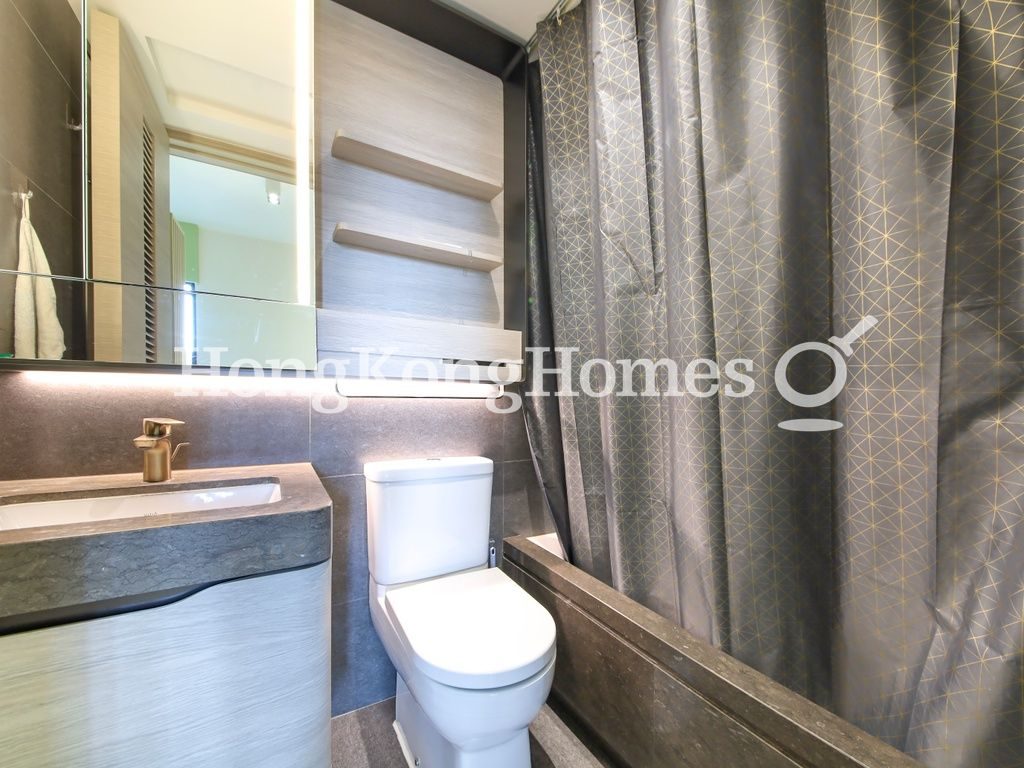 Master Bathroom — 柏蔚山，北角
