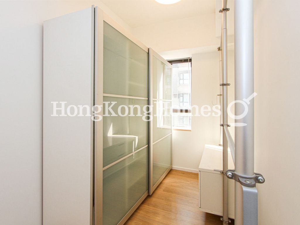 Walk-in Closet in Bedroom — Robinson Heights III, Mid-levels West