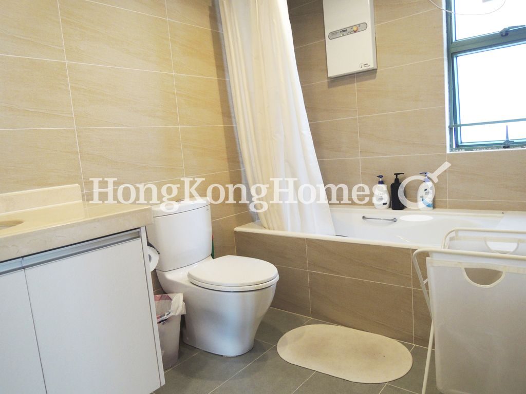 Master Bathroom — 雍景臺 - 第01座，西半山