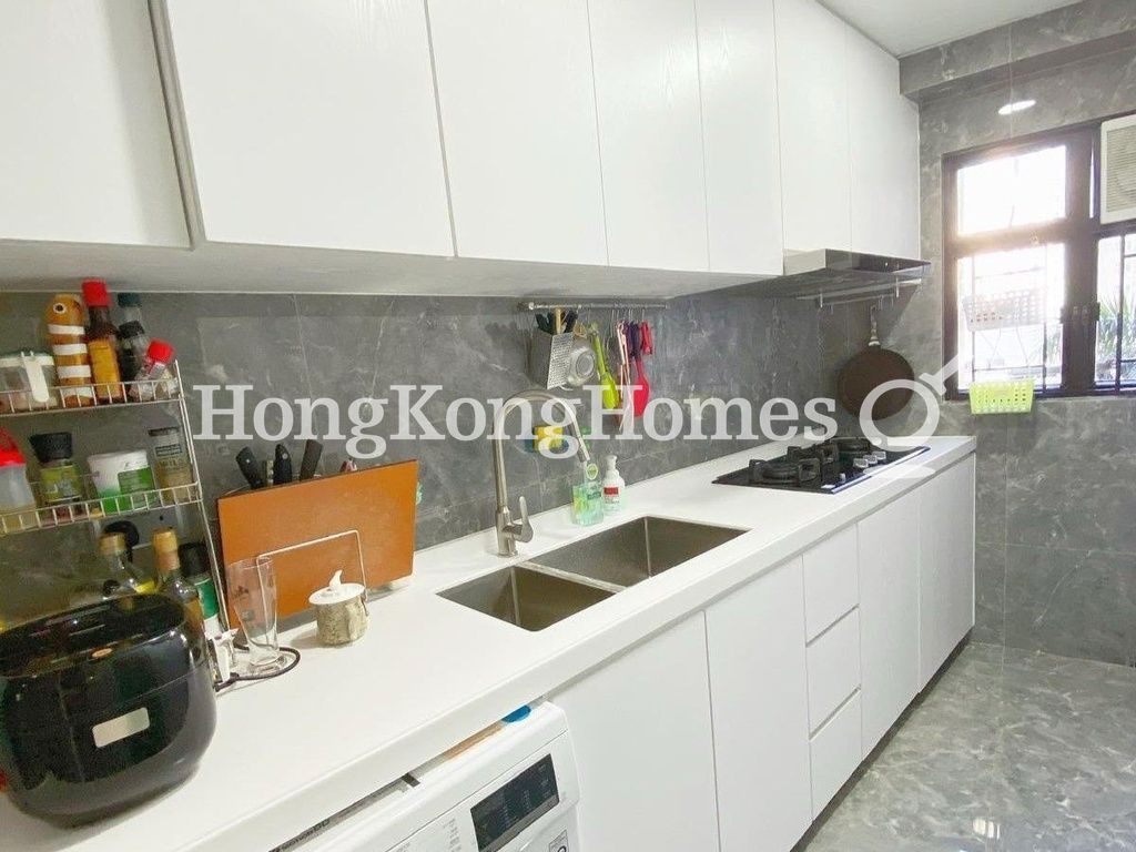 Kitchen — The Grand Panorama II, Mid-levels West
