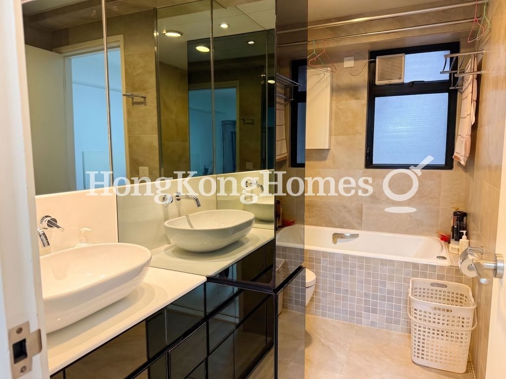 Guest Bathroom — 嘉兆臺 II，西半山