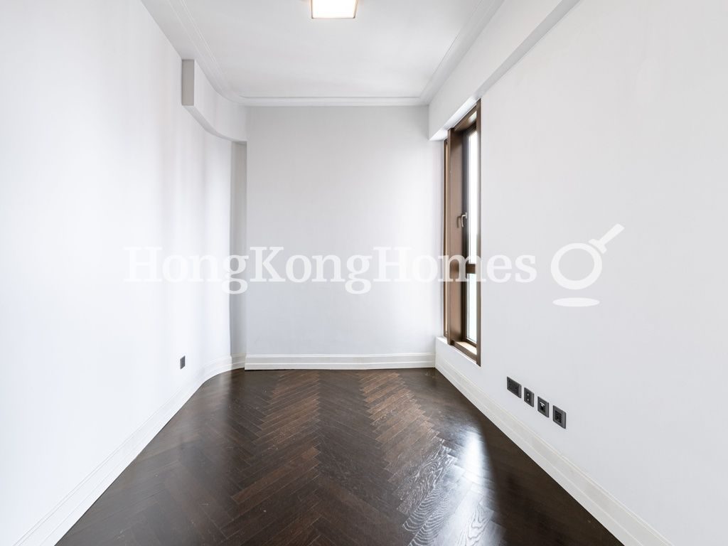 Second Bedroom — Castle One，西半山