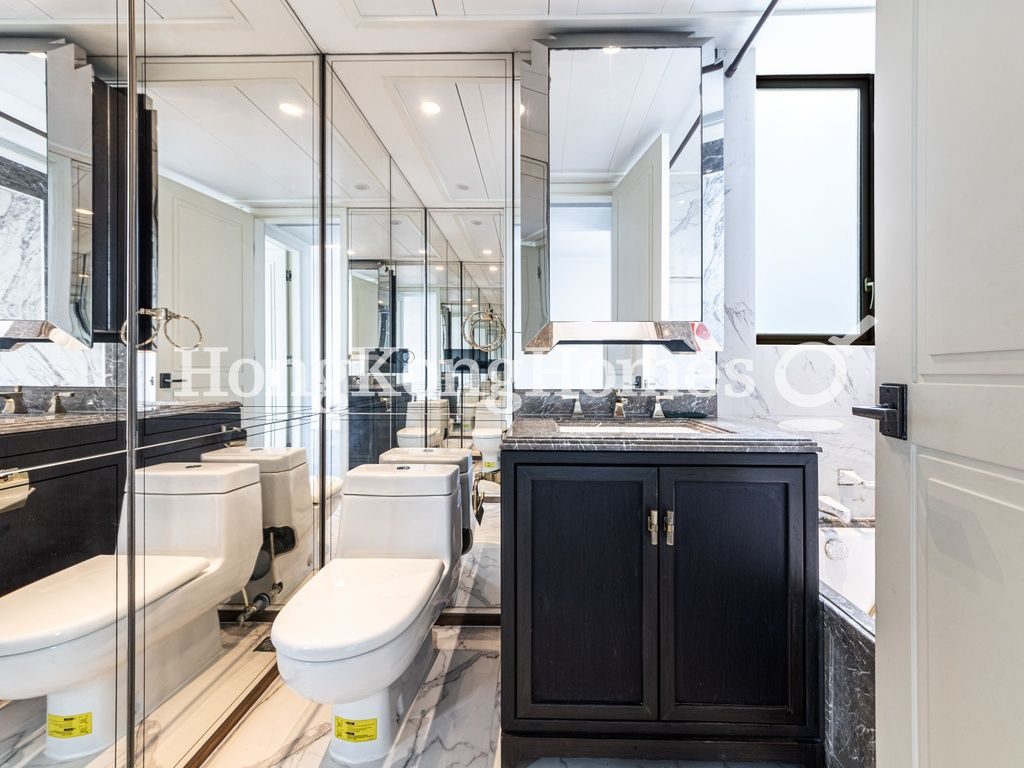 Guest Bathroom — Castle One，西半山