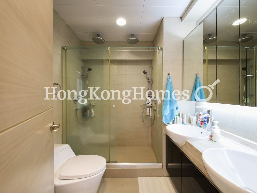 Master Bathroom — Botanic Terrace - Block B, Mid-levels West