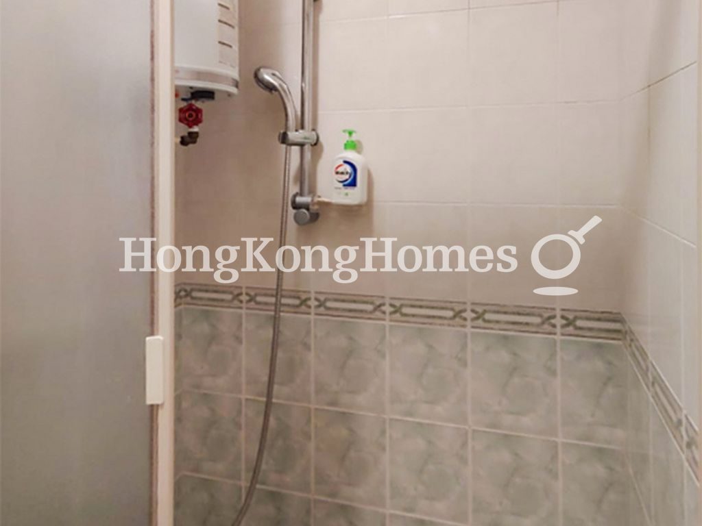 Guest Bathroom — 先施西環大廈，西環堅尼地城
