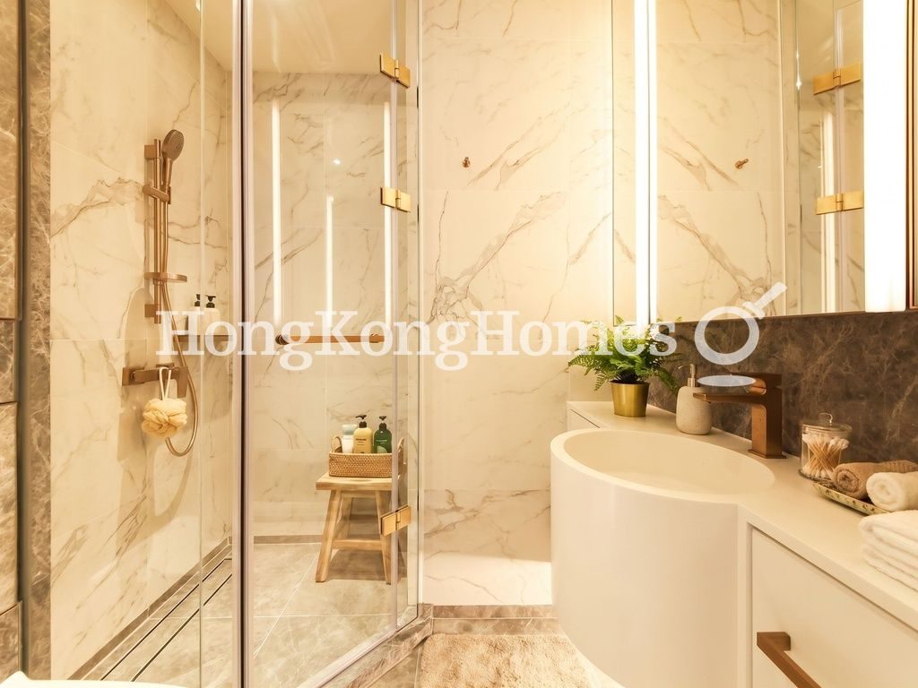 Guest Bathroom — Eight Star Street, Wan Chai