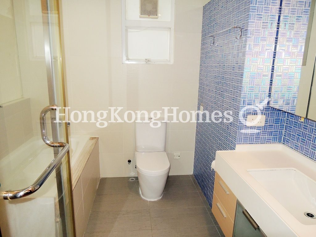 Master Bathroom — Greenville Garden - Block B, Mid-levels East
