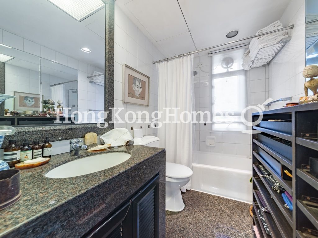 Guest Bathroom — 浪琴園 - 第05座，大潭