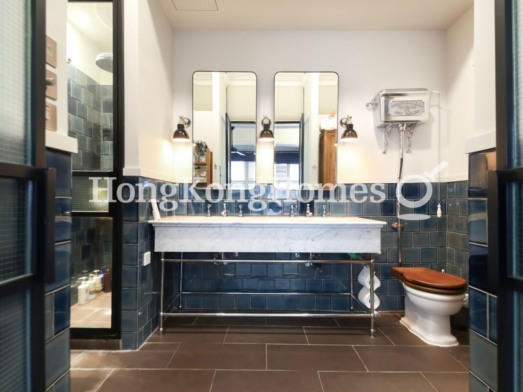 Master Bathroom — 成和道 9-11 號，跑馬地