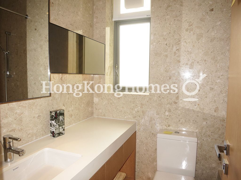 Guest Bathroom — 西浦，上環