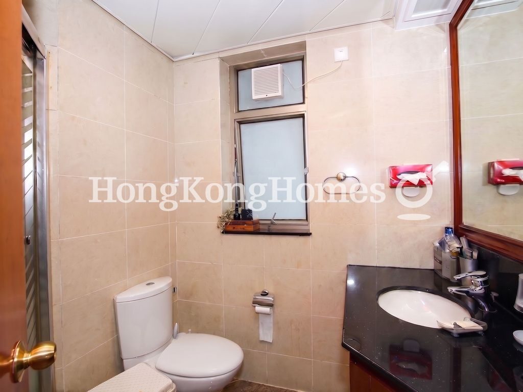 Master Bathroom — 擎天半島 3座，尖沙咀
