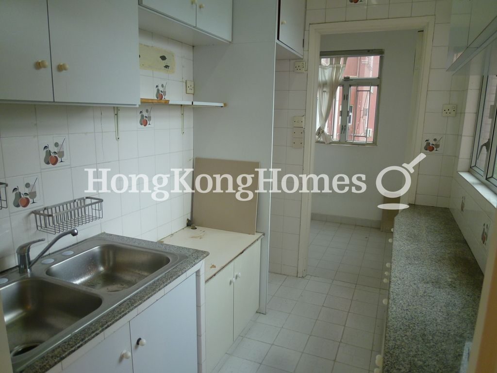 Kitchen — Evelyn Tower - Block E-H, North Point Hill