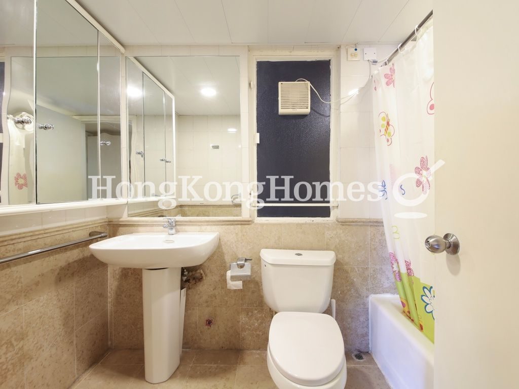 Master Bathroom — 雍景臺 - 第02座，西半山