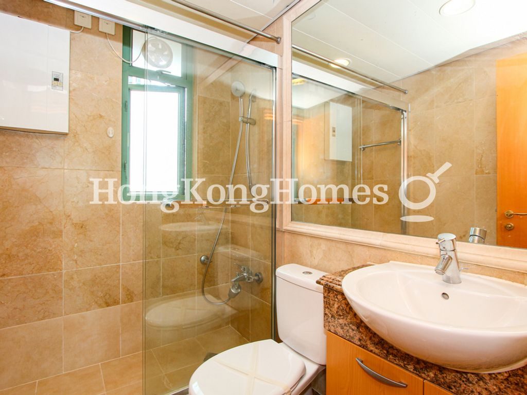 Master Bathroom — Bon-Point, Mid-levels West