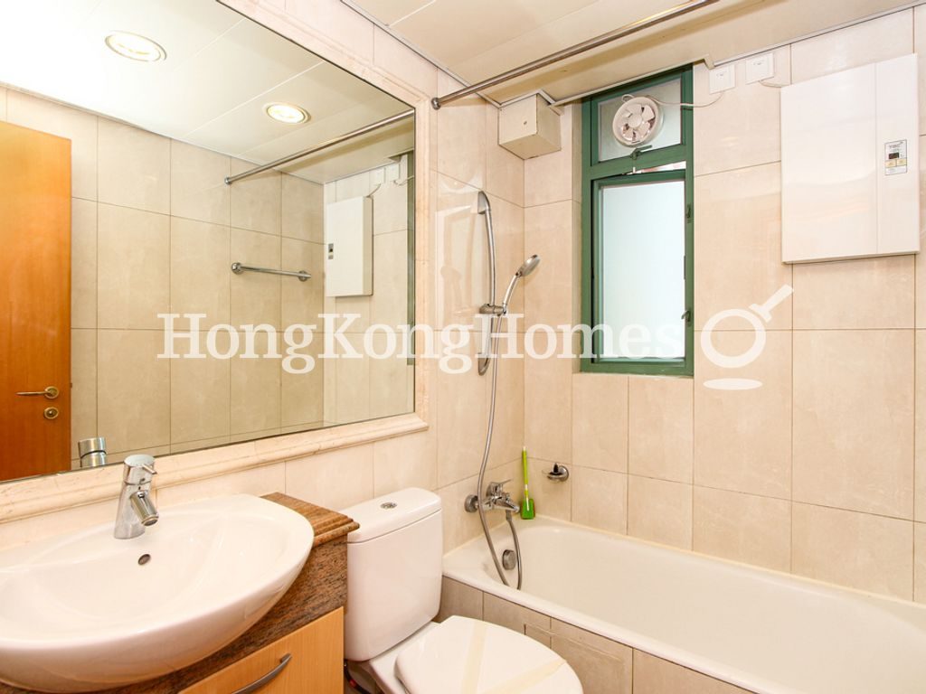 Guest Bathroom — Bon-Point, Mid-levels West