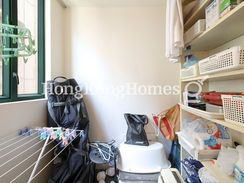 Maid's Room — Bon-Point, Mid-levels West