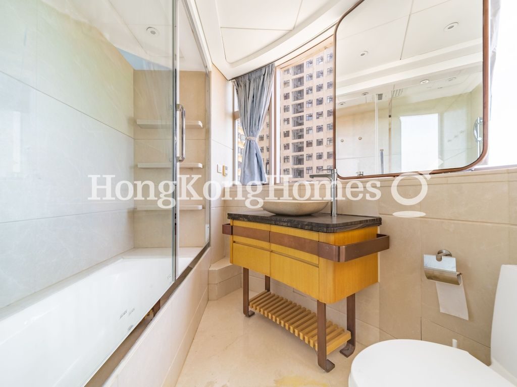 Master Bathroom — Cadogan, Western / Kennedy Town