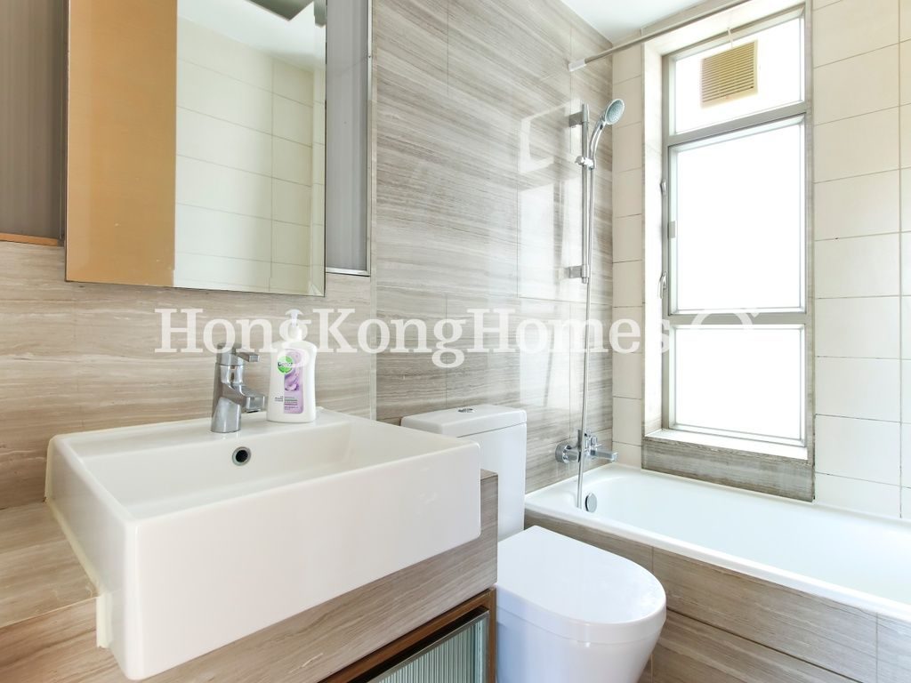 Guest Bathroom — 縉城峰-第1座，西營盤