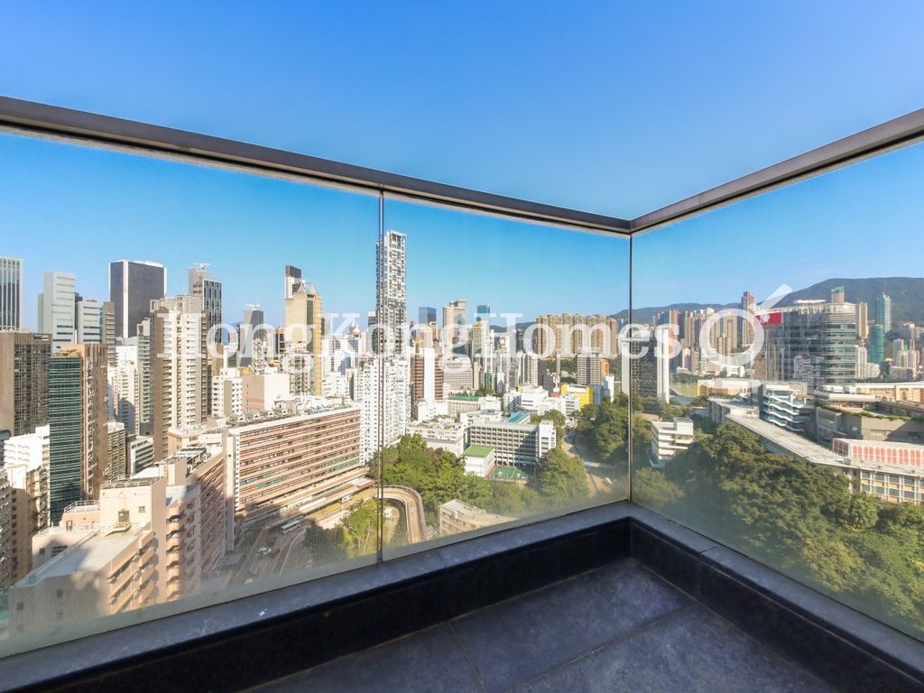 Balcony off Living and Dining Room — 壹環，灣仔