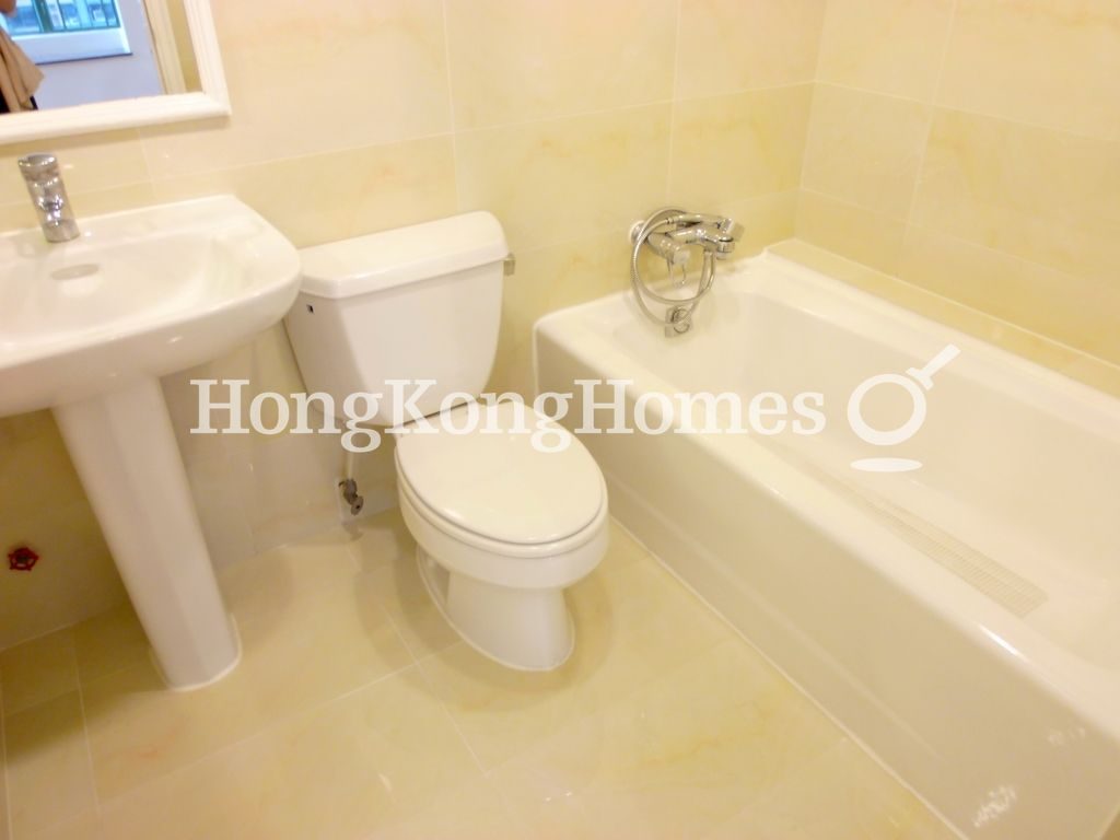 Master Bathroom — 雍景臺 - 第02座，西半山
