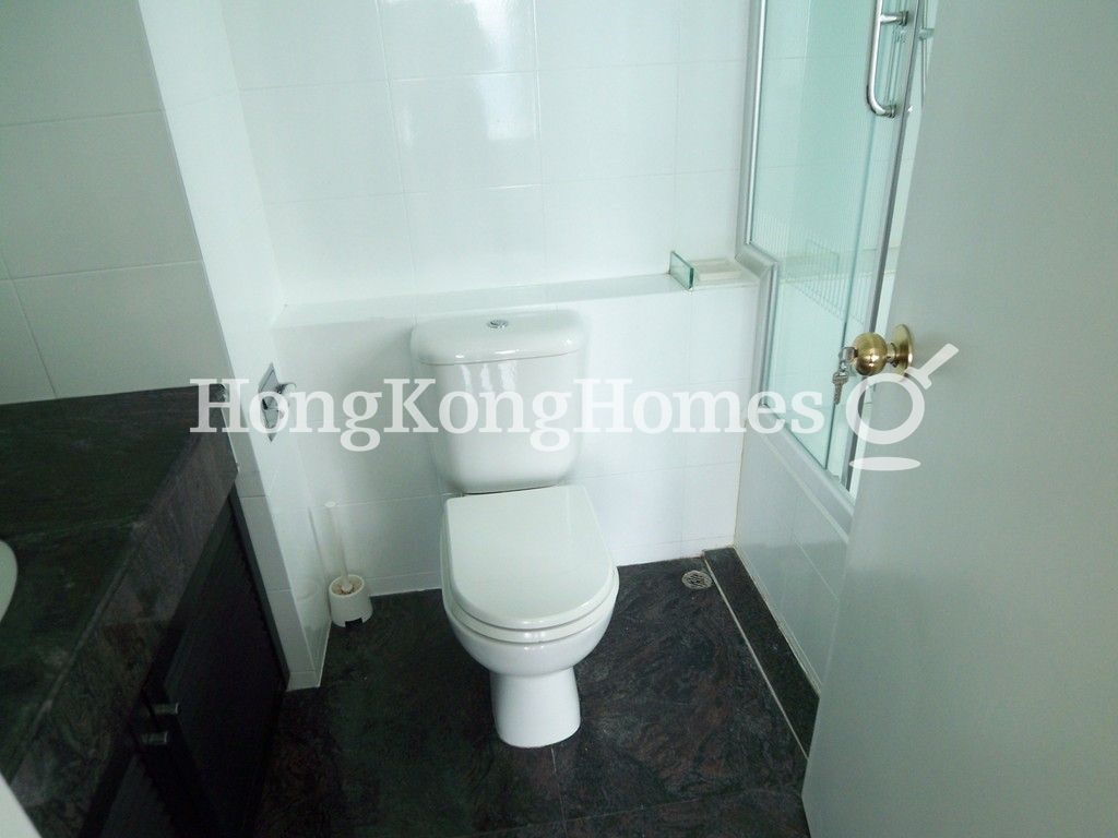 Master Bathroom — Seymour Place, Mid-levels West