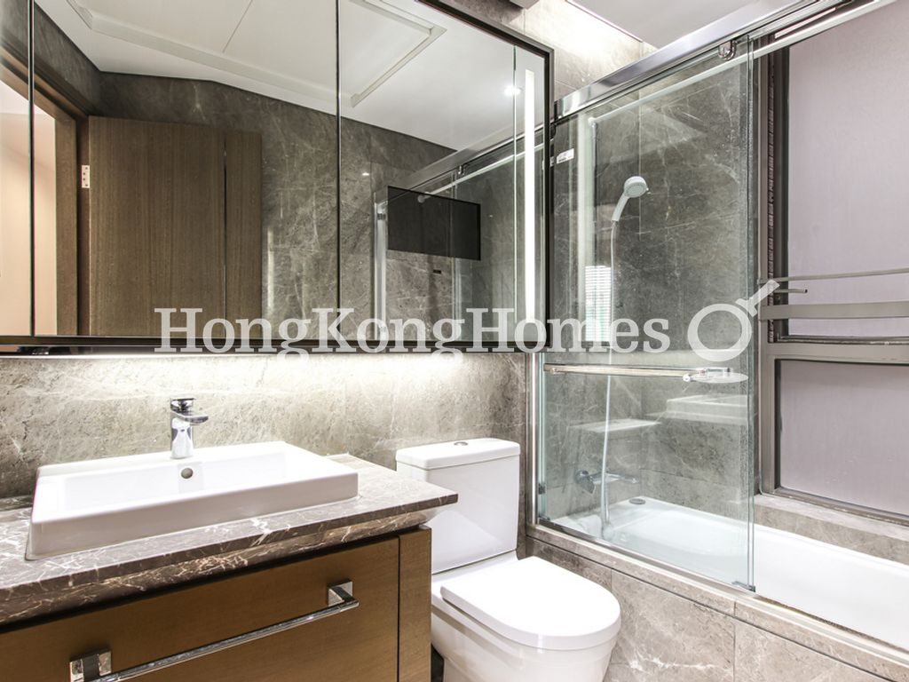 Master Bathroom — The Austin - Phase 1 - Tower 3A, Tsim Sha Tsui