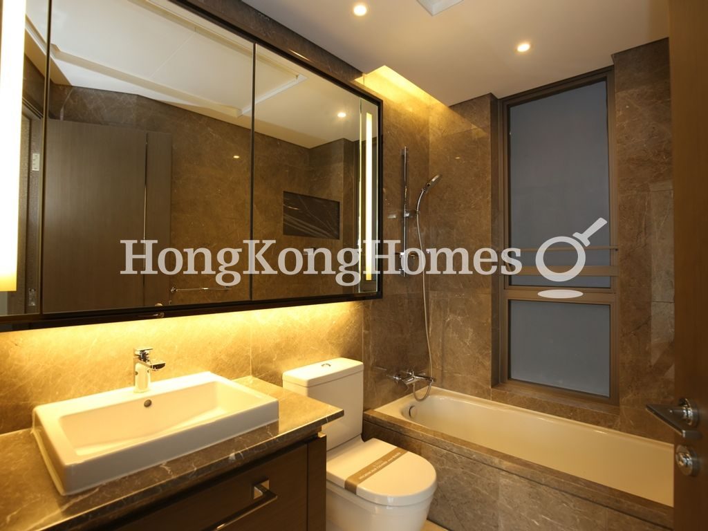 Master Bathroom — The Austin - Phase 1 - Tower 3A，尖沙咀
