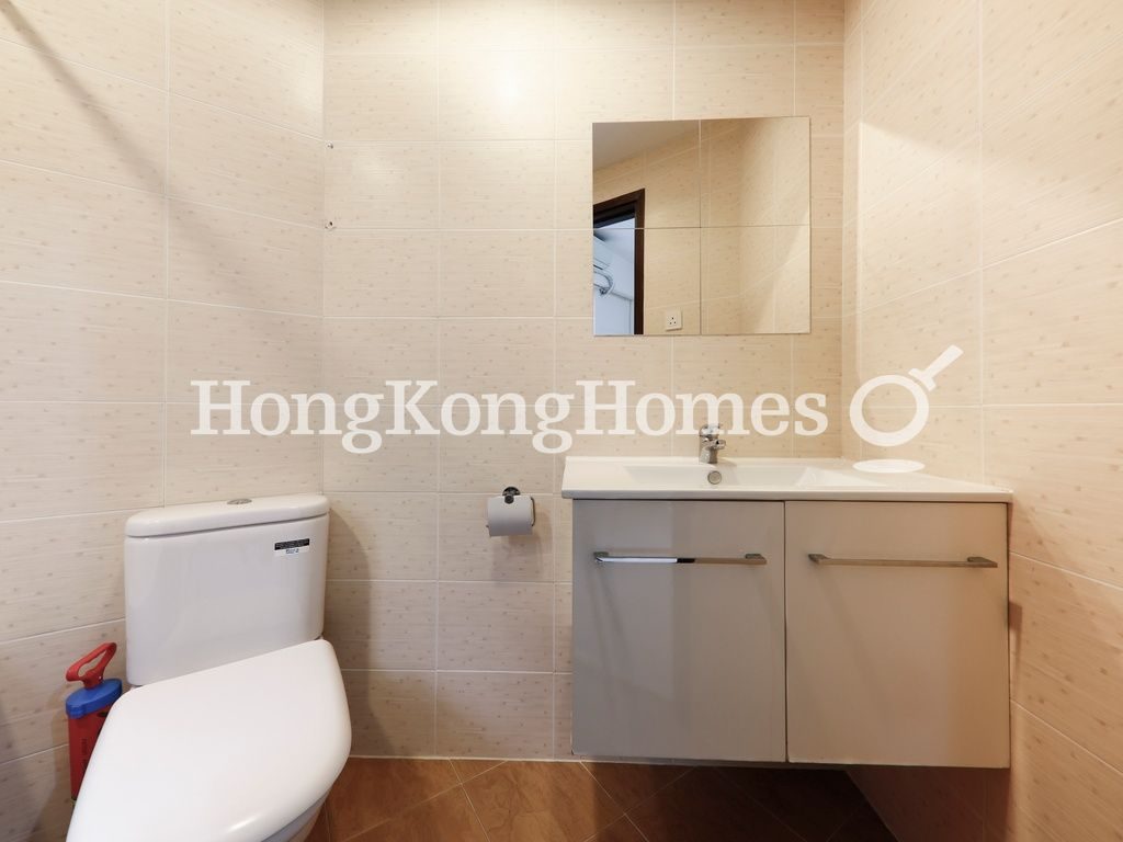Master Bathroom — 益群苑，大坑