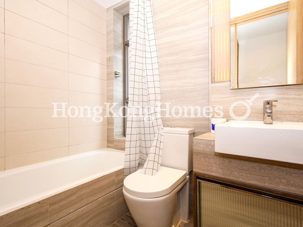 Guest Bathroom — 縉城峰-第2座，西營盤