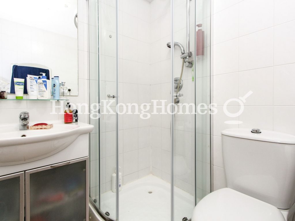 Master Bathroom — 海寧雅舍，赤柱