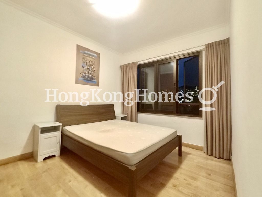 Master Bedroom — Splendour Villa, Repulse Bay