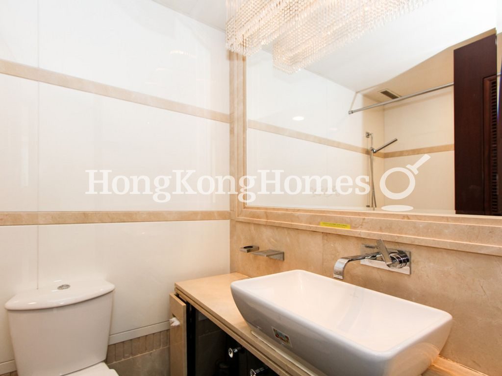 Guest Bathroom — 名門 - 第05座，渣甸山