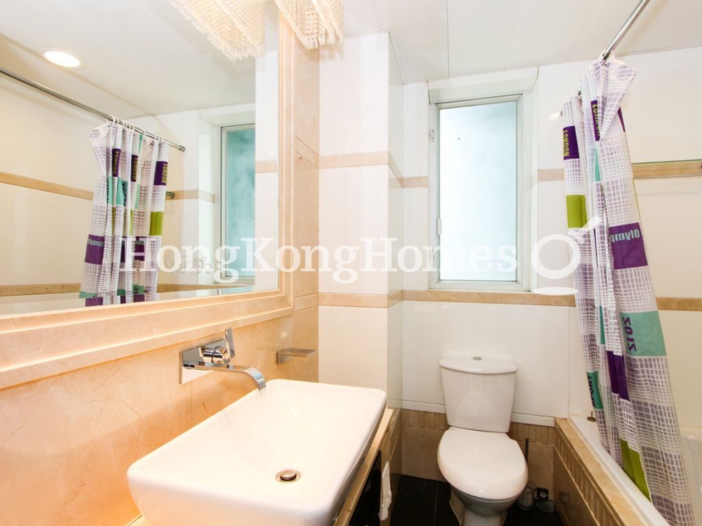 Master Bathroom — 名門 - 第05座，渣甸山