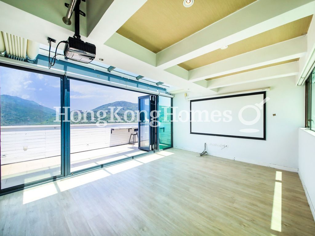 Family Room — 紅山半島 - 第08座，大潭