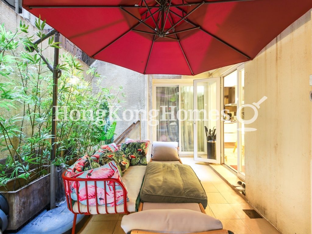 Terrace off Kitchen — 好景大廈，中半山