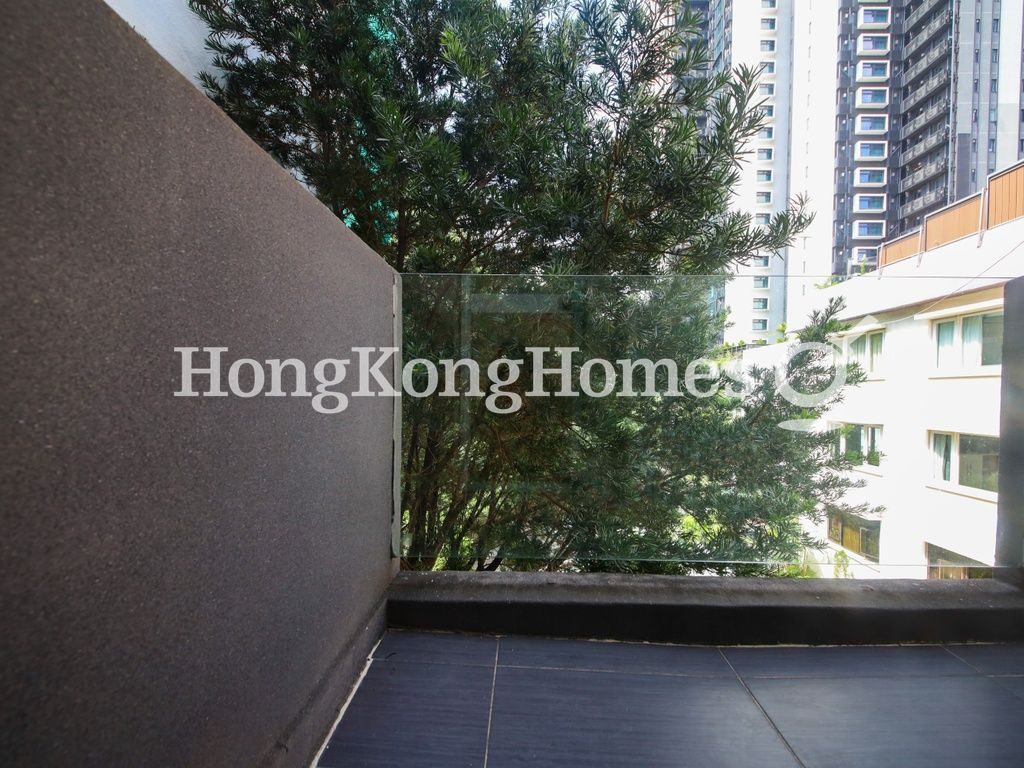 Balcony off Master Bedroom — 春暉園，薄扶林
