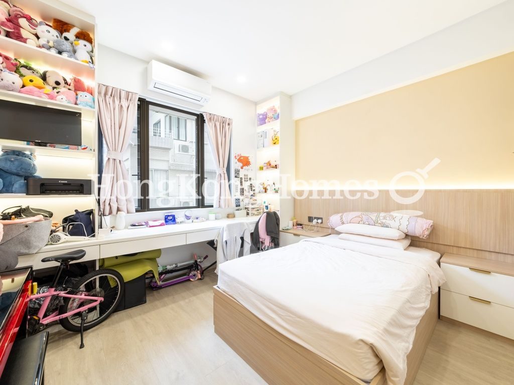 Third Bedroom — 康樂大廈，中半山